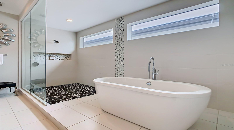 REUNION, Florida 34747, 6 Bedrooms Bedrooms, ,6 BathroomsBathrooms,Residential,For Sale,VALHALLA,0,MFRO6413186