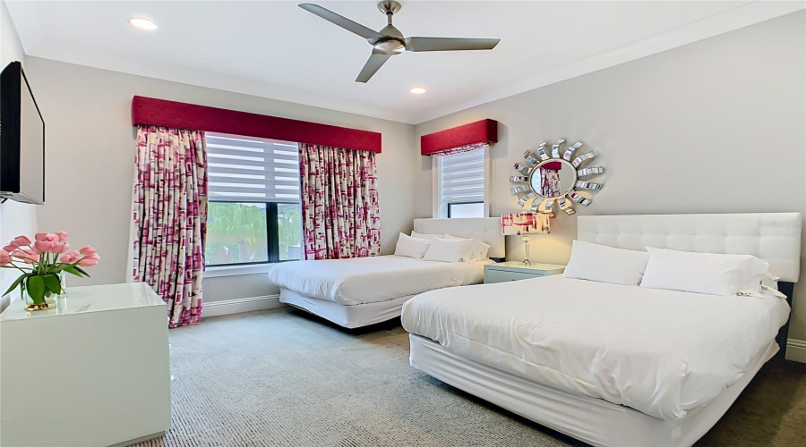 REUNION, Florida 34747, 6 Bedrooms Bedrooms, ,6 BathroomsBathrooms,Residential,For Sale,VALHALLA,0,MFRO6413186