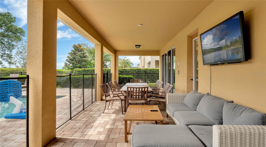 Pool & Patio