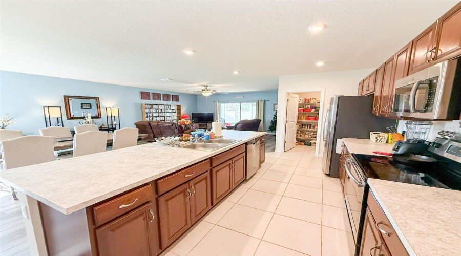 DAVENPORT, Florida 33837, 4 Bedrooms Bedrooms, ,3 BathroomsBathrooms,Residential,For Sale,HAMLET,0,MFRL4958184