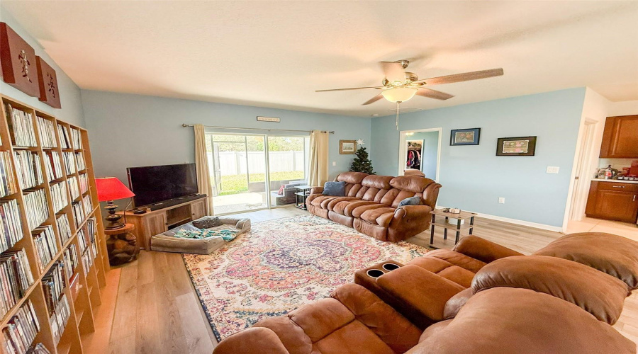 DAVENPORT, Florida 33837, 4 Bedrooms Bedrooms, ,3 BathroomsBathrooms,Residential,For Sale,HAMLET,0,MFRL4958184
