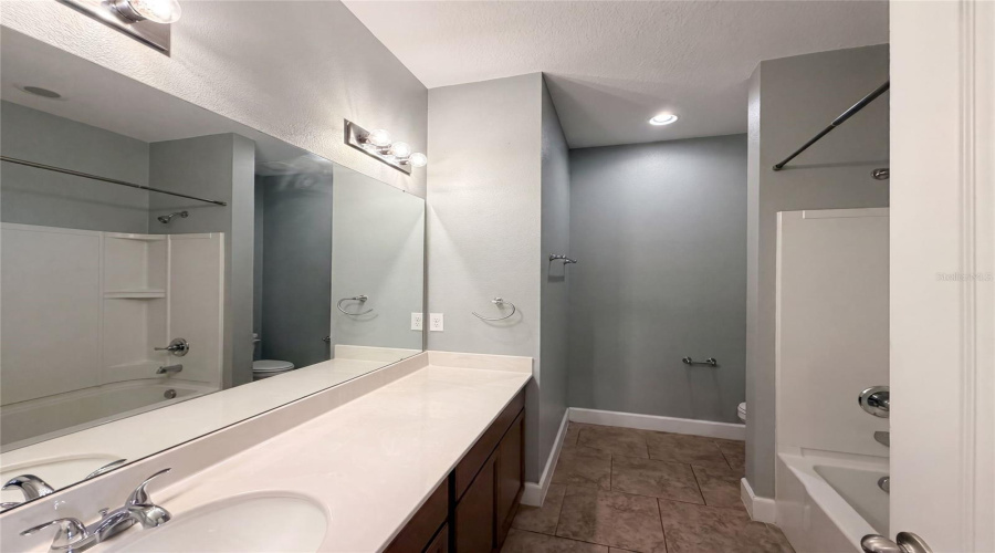 DAVENPORT, Florida 33837, 4 Bedrooms Bedrooms, ,2 BathroomsBathrooms,Residential,For Sale,BUCHANNAN,0,MFRO6419253