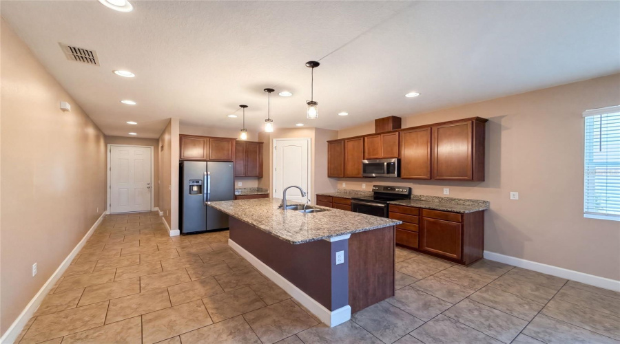 DAVENPORT, Florida 33837, 4 Bedrooms Bedrooms, ,2 BathroomsBathrooms,Residential,For Sale,BUCHANNAN,0,MFRO6419253