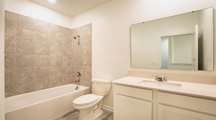 DAVENPORT, Florida 33896, 4 Bedrooms Bedrooms, ,3 BathroomsBathrooms,Residential,For Sale,BOGEY,0,MFRS5152372