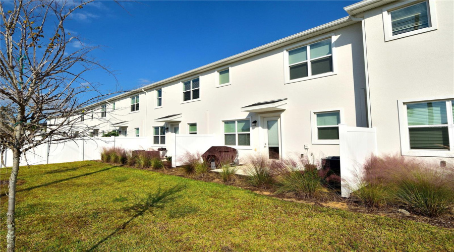 DAVENPORT, Florida 33896, 4 Bedrooms Bedrooms, ,3 BathroomsBathrooms,Residential,For Sale,BOGEY,0,MFRS5152372