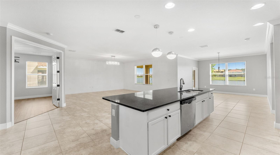 KISSIMMEE, Florida 34746, 4 Bedrooms Bedrooms, ,2 BathroomsBathrooms,Residential,For Sale,CARRICK BEND,0,MFRO6419060