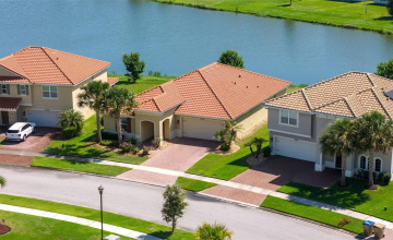 KISSIMMEE, Florida 34746, 4 Bedrooms Bedrooms, ,2 BathroomsBathrooms,Residential,For Sale,CARRICK BEND,0,MFRO6419060 KISSIMMEE, Florida 34746, 4 Bedrooms Bedrooms, ,2 BathroomsBathrooms,Residential,For Sale,CARRICK BEND,0,MFRO6419060