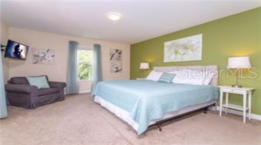 2nd level bedroom