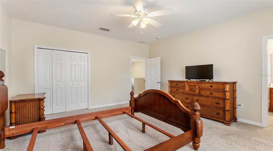 En-suite bedroom