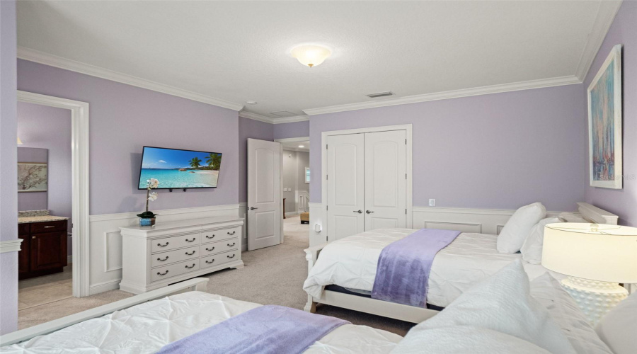 Upstairs Bedroom 2