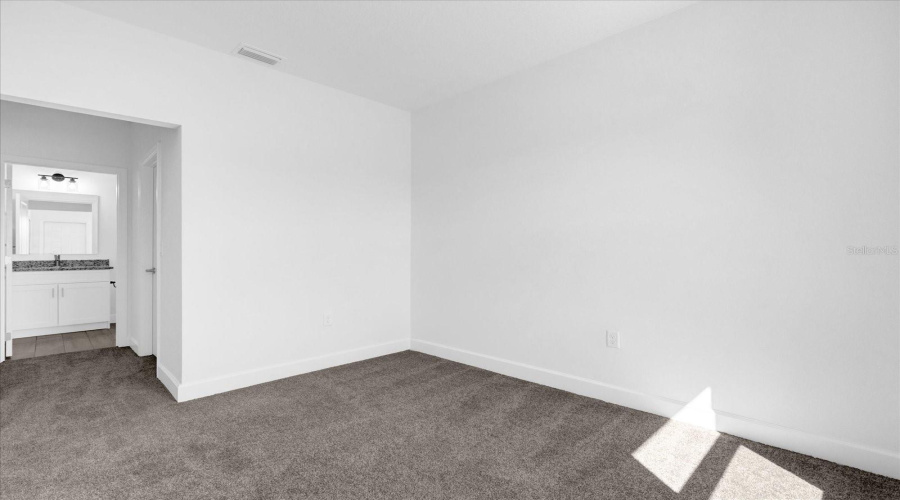 DAVENPORT, Florida 33896, 4 Bedrooms Bedrooms, ,4 BathroomsBathrooms,Residential,For Sale,LAKE SHORE,0,MFRO6252082