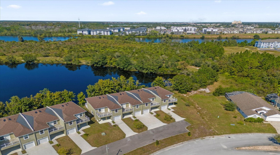 DAVENPORT, Florida 33896, 4 Bedrooms Bedrooms, ,4 BathroomsBathrooms,Residential,For Sale,LAKE SHORE,0,MFRO6252082