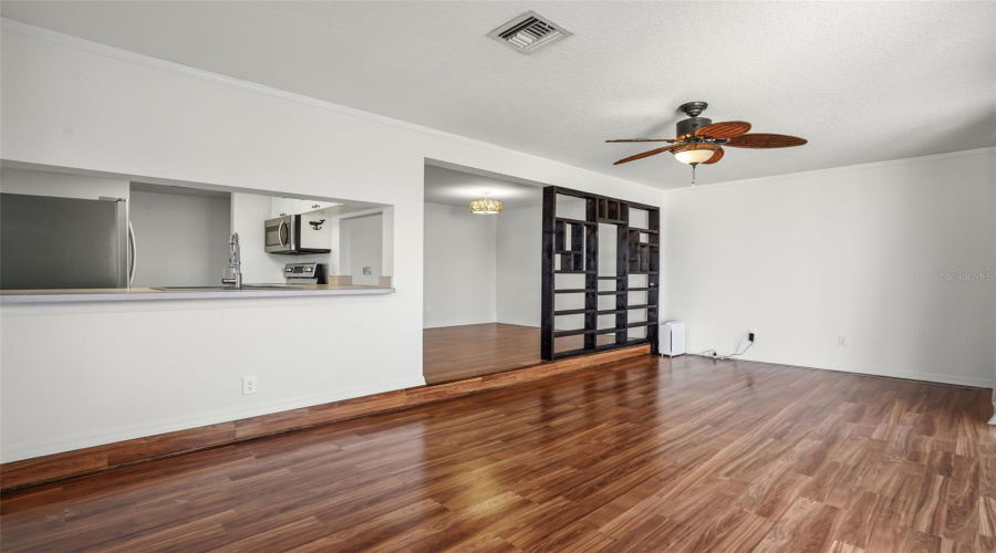 DAVENPORT, Florida 33897, 4 Bedrooms Bedrooms, ,3 BathroomsBathrooms,Residential,For Sale,MANGO,0,MFRO6419449