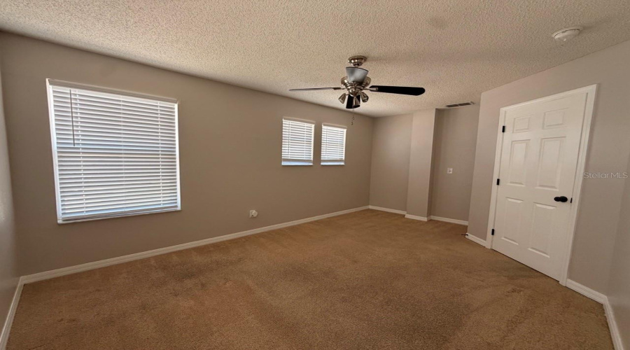 DAVENPORT, Florida 33897, 3 Bedrooms Bedrooms, ,2 BathroomsBathrooms,Residential,For Sale,RONA,0,MFRP4939136