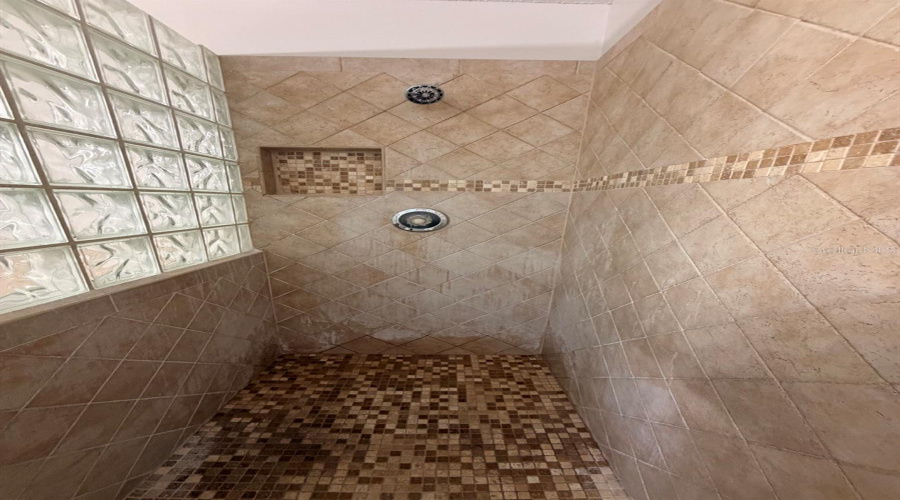 DAVENPORT, Florida 33897, 3 Bedrooms Bedrooms, ,2 BathroomsBathrooms,Residential,For Sale,RONA,0,MFRP4939136