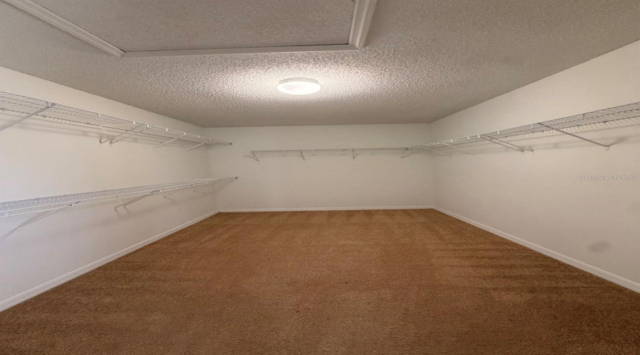 DAVENPORT, Florida 33897, 3 Bedrooms Bedrooms, ,2 BathroomsBathrooms,Residential,For Sale,RONA,0,MFRP4939136