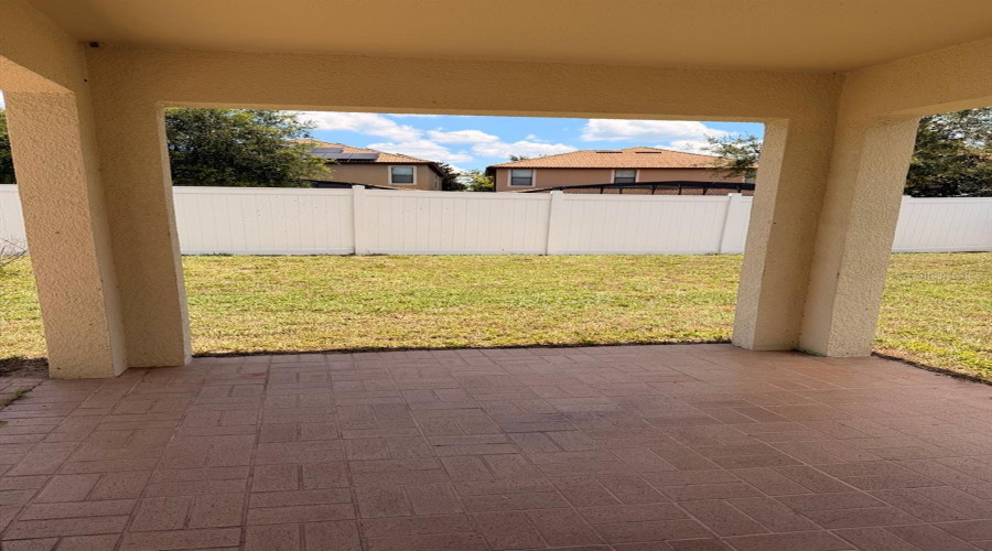 DAVENPORT, Florida 33897, 3 Bedrooms Bedrooms, ,2 BathroomsBathrooms,Residential,For Sale,RONA,0,MFRP4939136
