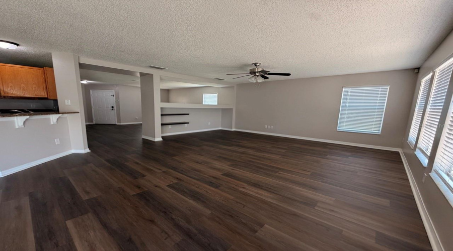 DAVENPORT, Florida 33897, 3 Bedrooms Bedrooms, ,2 BathroomsBathrooms,Residential,For Sale,RONA,0,MFRP4939136