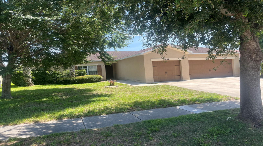 KISSIMMEE, Florida 34746, 3 Bedrooms Bedrooms, ,2 BathroomsBathrooms,Residential,For Sale,YACHT CLUB,0,MFRO6417472
