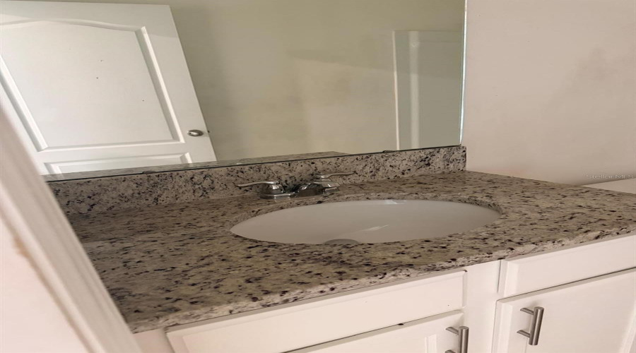 DAVENPORT, Florida 33837, 4 Bedrooms Bedrooms, ,2 BathroomsBathrooms,Residential,For Sale,RED HILL,0,MFRO6417751