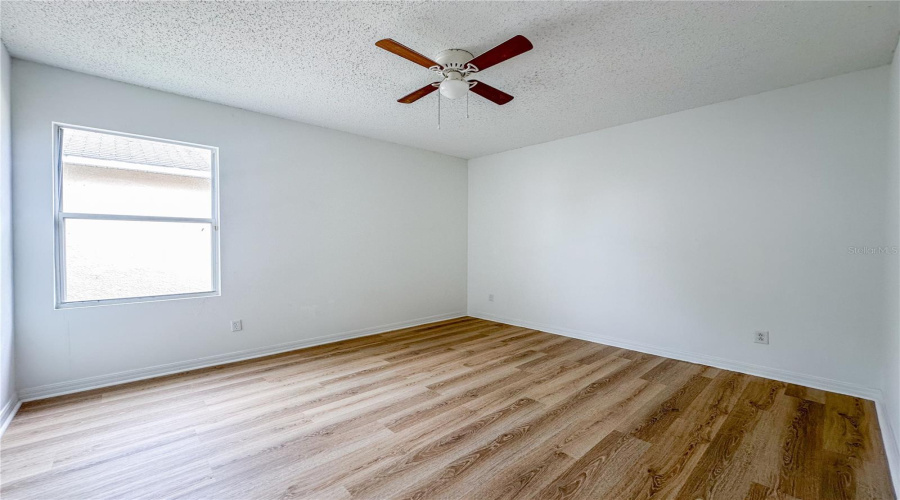 DAVENPORT, Florida 33837, 5 Bedrooms Bedrooms, ,3 BathroomsBathrooms,Residential,For Sale,SUNSET VIEW,0,MFRO6417315