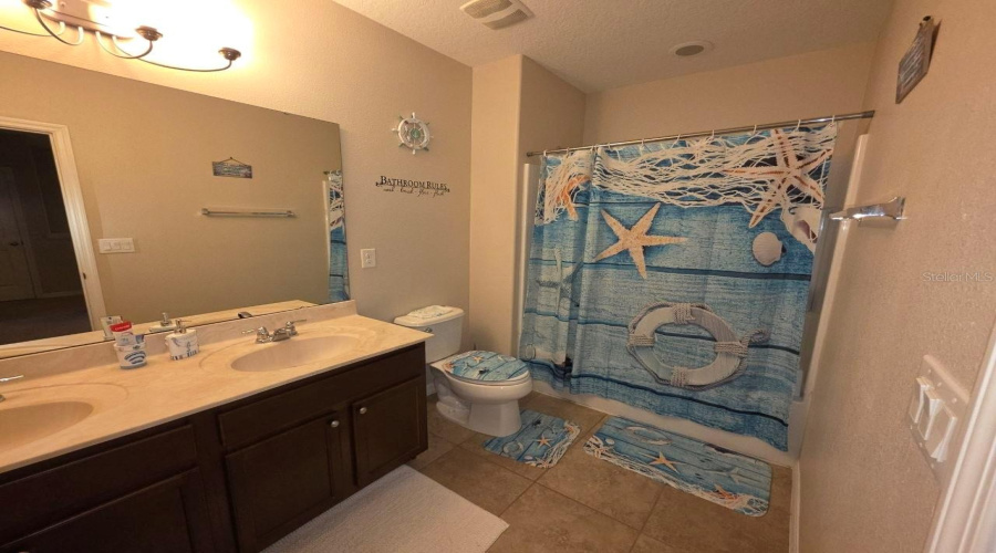 DAVENPORT, Florida 33837, 4 Bedrooms Bedrooms, ,3 BathroomsBathrooms,Residential,For Sale,TERRASONESTA,0,MFRA4697815