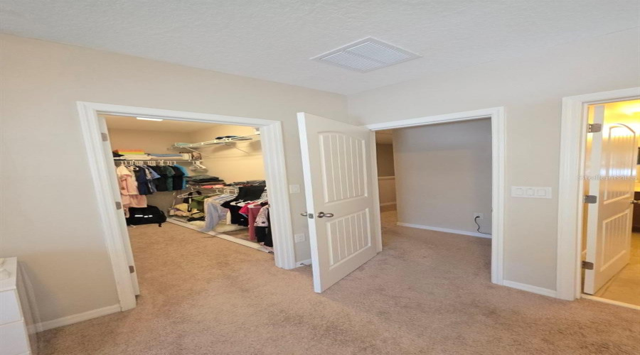 DAVENPORT, Florida 33837, 4 Bedrooms Bedrooms, ,3 BathroomsBathrooms,Residential,For Sale,TERRASONESTA,0,MFRA4697815