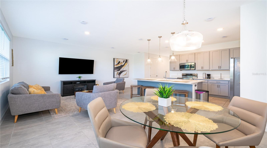 DAVENPORT, Florida 33896, 3 Bedrooms Bedrooms, ,2 BathroomsBathrooms,Residential,For Sale,LONGBOAT,0,MFRS5152080