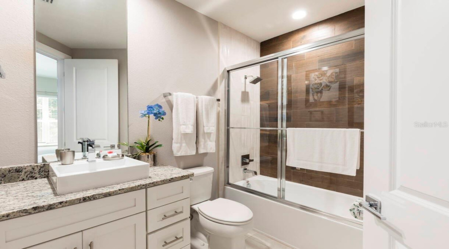 KISSIMMEE, Florida 34747, 5 Bedrooms Bedrooms, ,6 BathroomsBathrooms,Residential,For Sale,SUNVILLE,0,MFRO6419331