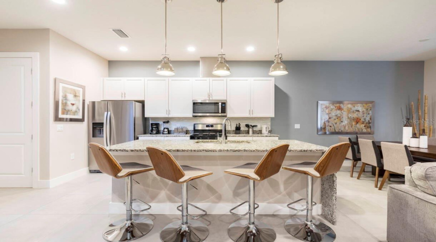 KISSIMMEE, Florida 34747, 5 Bedrooms Bedrooms, ,6 BathroomsBathrooms,Residential,For Sale,SUNVILLE,0,MFRO6419331