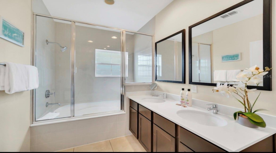 KISSIMMEE, Florida 34746, 2 Bedrooms Bedrooms, ,2 BathroomsBathrooms,Residential,For Sale,CORVETTE,0,MFRS5151766