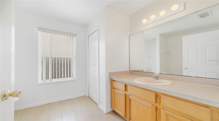 KISSIMMEE, Florida 34746, 4 Bedrooms Bedrooms, ,2 BathroomsBathrooms,Residential,For Sale,EAGLE CANYON,0,MFRO6419219