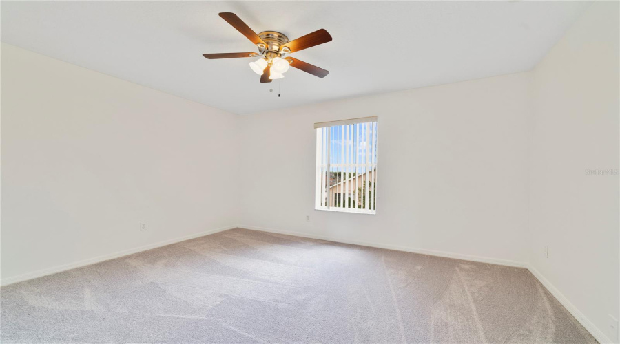 KISSIMMEE, Florida 34746, 4 Bedrooms Bedrooms, ,2 BathroomsBathrooms,Residential,For Sale,EAGLE CANYON,0,MFRO6419219