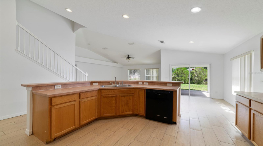 KISSIMMEE, Florida 34746, 4 Bedrooms Bedrooms, ,2 BathroomsBathrooms,Residential,For Sale,EAGLE CANYON,0,MFRO6419219