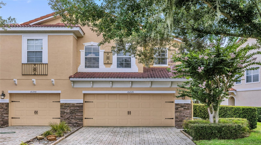 ORLANDO, Florida 32836, 3 Bedrooms Bedrooms, ,2 BathroomsBathrooms,Residential,For Sale,FALLSGROVE,0,MFRO6419584