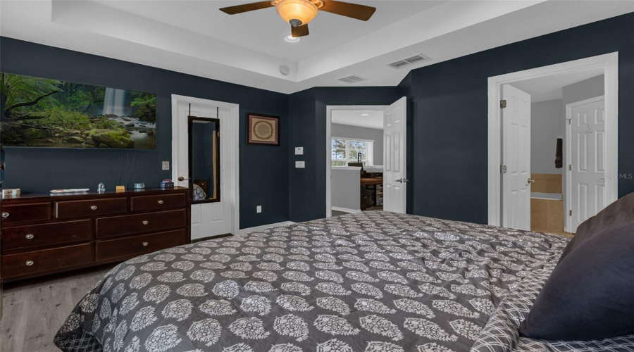 ORLANDO, Florida 32836, 3 Bedrooms Bedrooms, ,2 BathroomsBathrooms,Residential,For Sale,FALLSGROVE,0,MFRO6419584