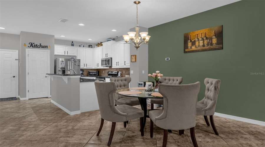 ORLANDO, Florida 32836, 3 Bedrooms Bedrooms, ,2 BathroomsBathrooms,Residential,For Sale,FALLSGROVE,0,MFRO6419584