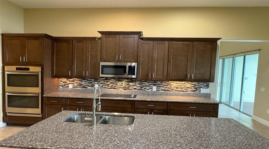 KISSIMMEE, Florida 34746, 3 Bedrooms Bedrooms, ,3 BathroomsBathrooms,Residential,For Sale,PARADISO,0,MFRO6419599