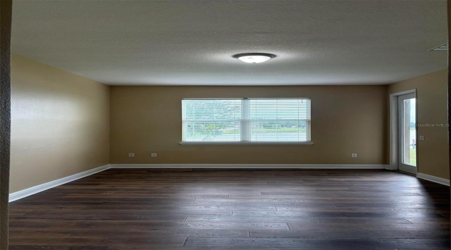 KISSIMMEE, Florida 34746, 4 Bedrooms Bedrooms, ,3 BathroomsBathrooms,Residential,For Sale,PARADISO,0,MFRO6419599