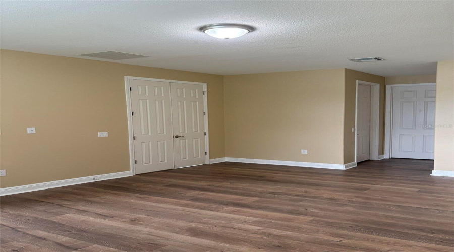 KISSIMMEE, Florida 34746, 4 Bedrooms Bedrooms, ,3 BathroomsBathrooms,Residential,For Sale,PARADISO,0,MFRO6419599