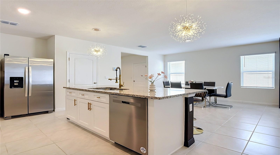 DAVENPORT, Florida 33837, 5 Bedrooms Bedrooms, ,3 BathroomsBathrooms,Residential,For Sale,CASCADES,0,MFRO6418576