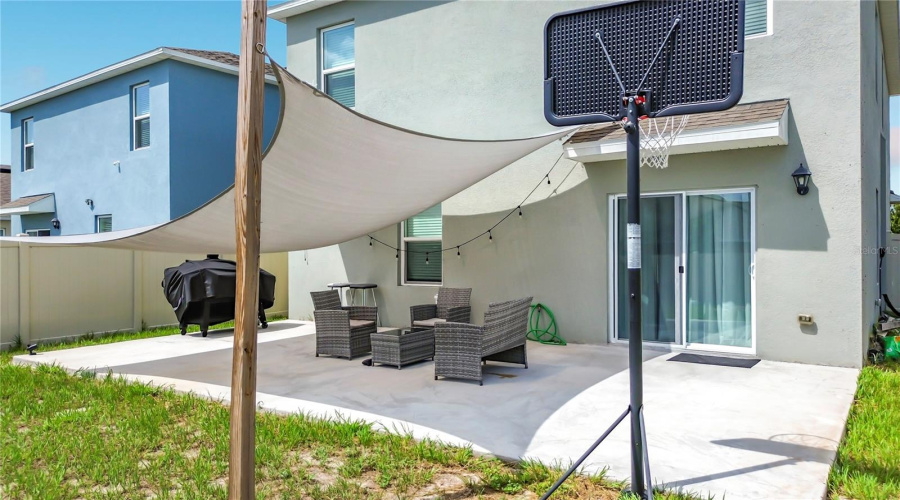 DAVENPORT, Florida 33837, 5 Bedrooms Bedrooms, ,3 BathroomsBathrooms,Residential,For Sale,CASCADES,0,MFRO6418576