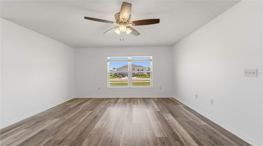 DAVENPORT, Florida 33896, 3 Bedrooms Bedrooms, ,2 BathroomsBathrooms,Residential,For Sale,OVERPOOL,0,MFRO6394068