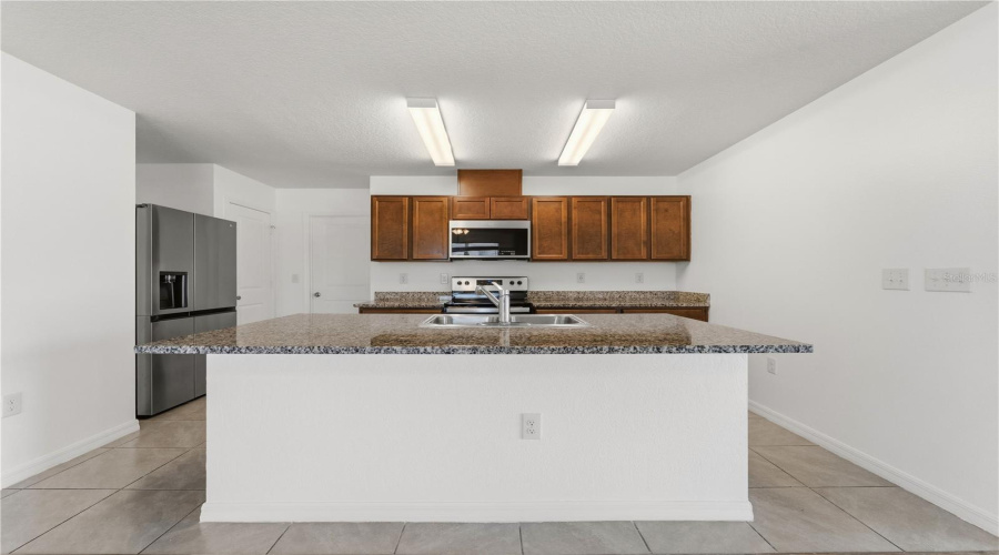 DAVENPORT, Florida 33896, 3 Bedrooms Bedrooms, ,2 BathroomsBathrooms,Residential,For Sale,OVERPOOL,0,MFRO6394068