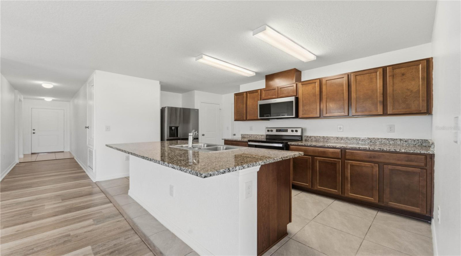 DAVENPORT, Florida 33896, 3 Bedrooms Bedrooms, ,2 BathroomsBathrooms,Residential,For Sale,OVERPOOL,0,MFRO6394068