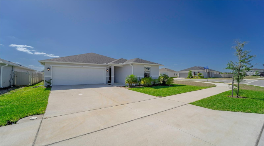 DAVENPORT, Florida 33896, 3 Bedrooms Bedrooms, ,2 BathroomsBathrooms,Residential,For Sale,OVERPOOL,0,MFRO6394068
