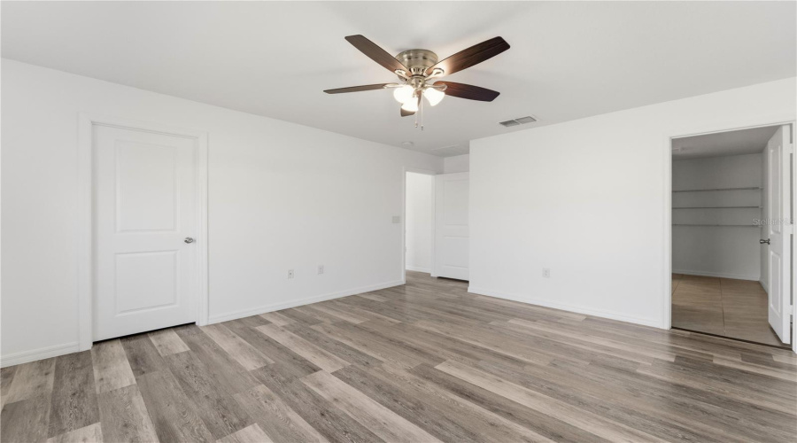 DAVENPORT, Florida 33896, 3 Bedrooms Bedrooms, ,2 BathroomsBathrooms,Residential,For Sale,OVERPOOL,0,MFRO6394068