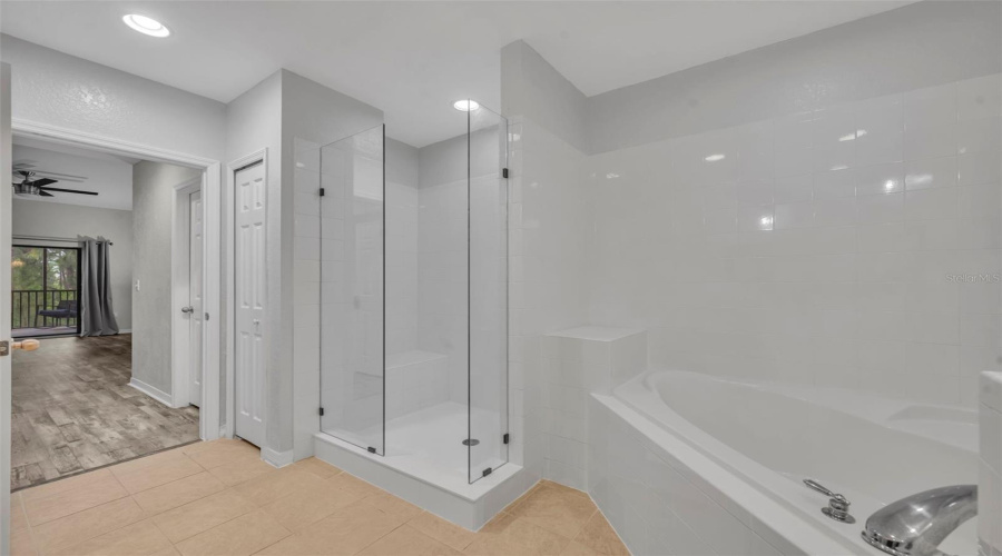 KISSIMMEE, Florida 34747, 3 Bedrooms Bedrooms, ,2 BathroomsBathrooms,Residential,For Sale,TREASURE TROVE,0,MFRO6407599