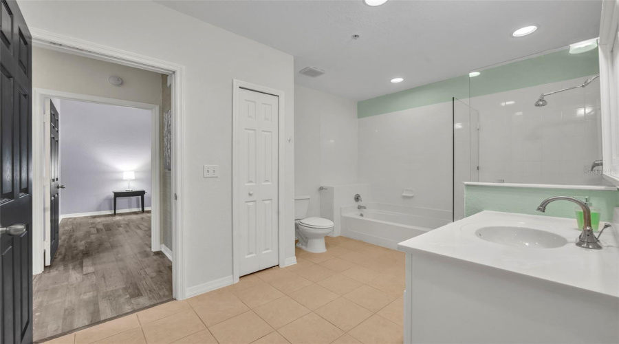 KISSIMMEE, Florida 34747, 3 Bedrooms Bedrooms, ,2 BathroomsBathrooms,Residential,For Sale,TREASURE TROVE,0,MFRO6407599