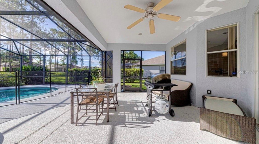 DAVENPORT, Florida 33897, 6 Bedrooms Bedrooms, ,4 BathroomsBathrooms,Residential,For Sale,TUPELO,0,MFRTB8522822